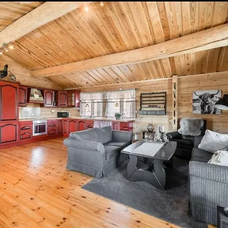 Beautiful Log Cabin At Gautefall 펜션