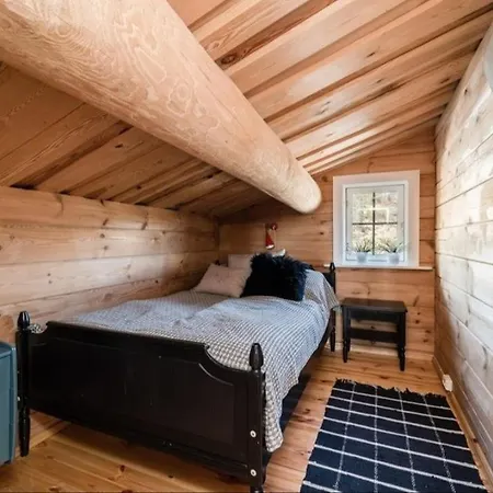 Beautiful Log Cabin At Gautefall 하임달